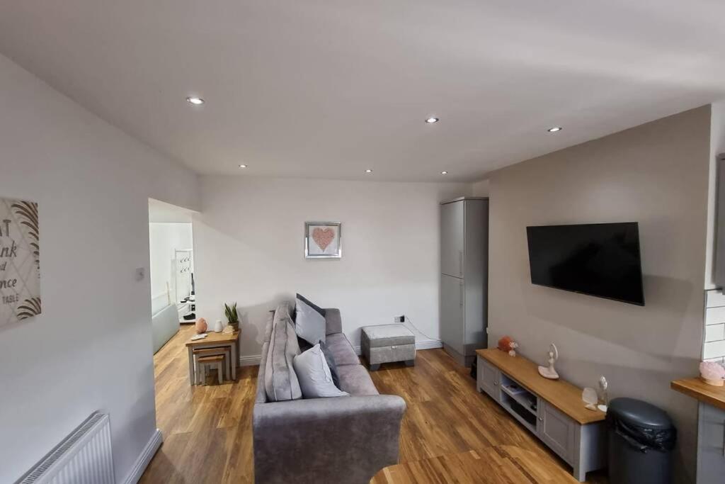 Crystal Cottage - 5 Min Walk From Holmfirth Town Centre エクステリア 写真