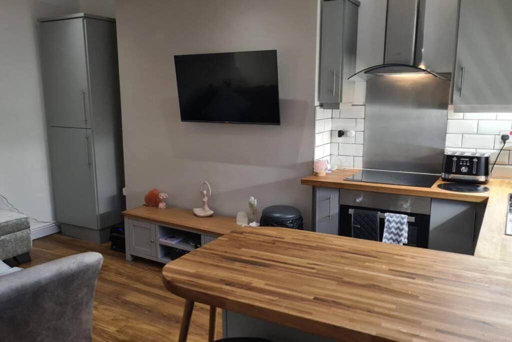 Crystal Cottage - 5 Min Walk From Holmfirth Town Centre エクステリア 写真